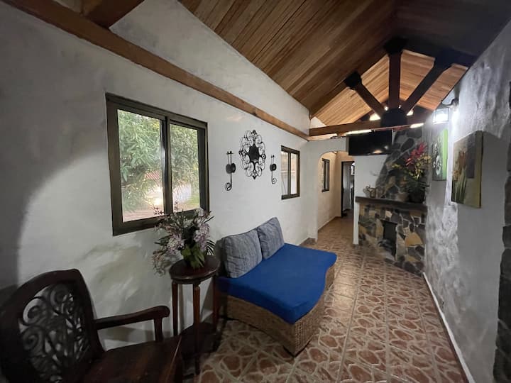 Anton Valley Serenade - Panamá