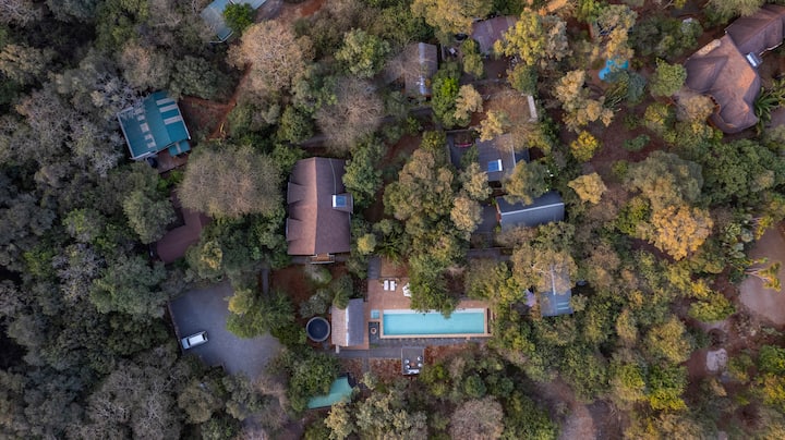 Ol Losowan Amani Hut With Pool In Karen Nairobi - Nairobi