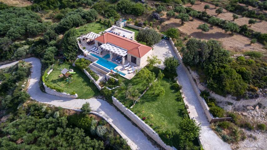 Heated pool+hydro-massage★Sea view★Near Falasarna gallery image 4