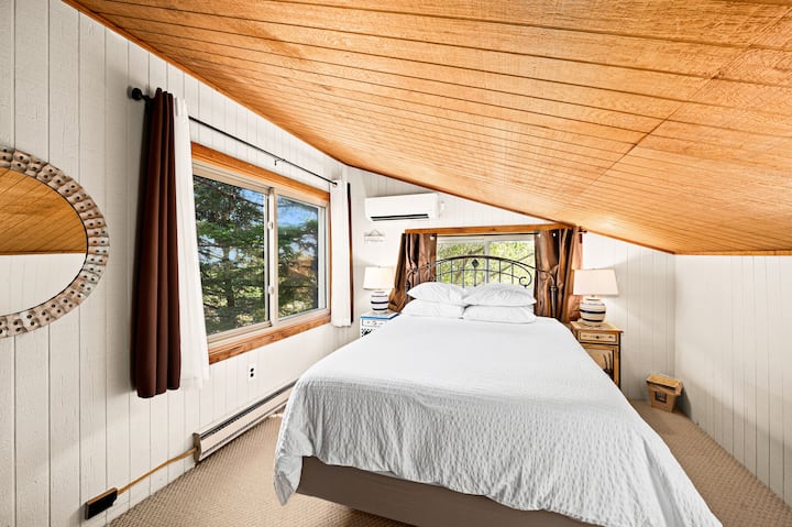 Bilik tidur loteng katil queen