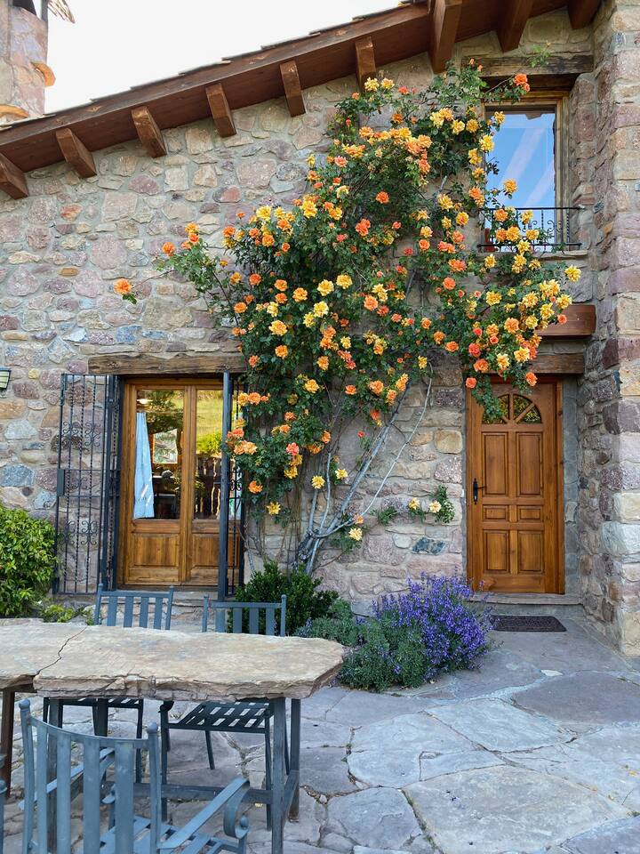 Montcortes Vacation Rentals Homes Catalunya Spain Airbnb