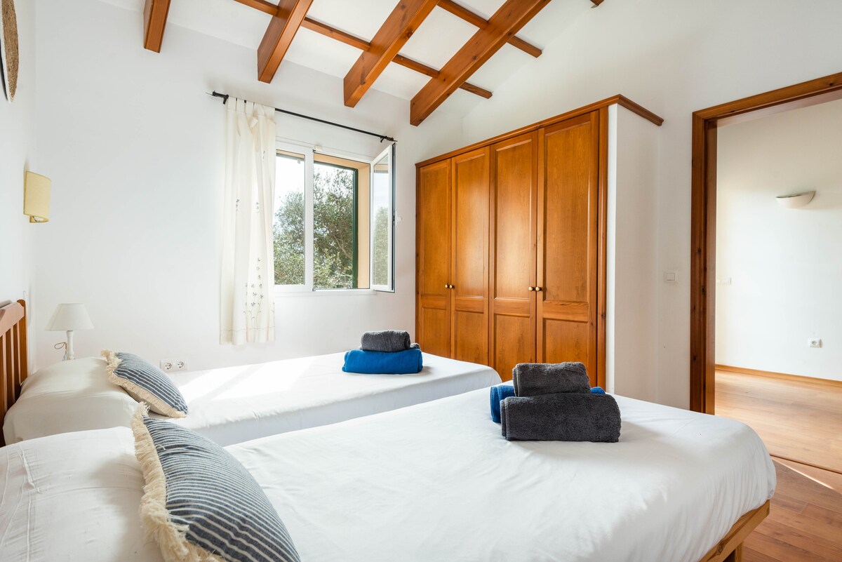 غرفة النوم 2