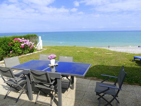 Lovely house on the beach
