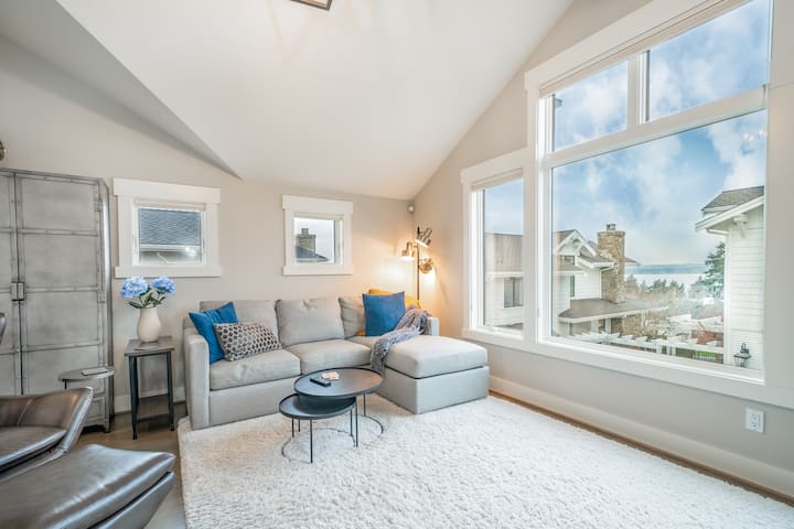 Wonderful Kirkland Guest House Near The Beach! - Kirkland, WA