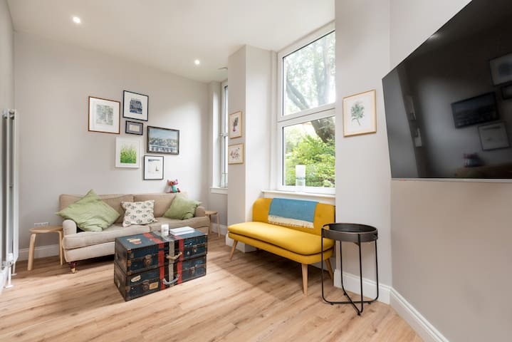 Beautiful Georgian Apartment | City Centre