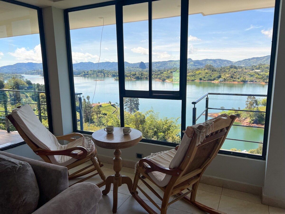 4BR Villa in Medellín — photo 1