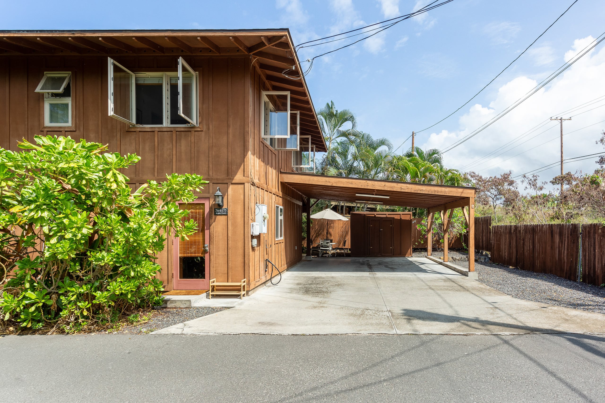 Home in Kailua-Kona · ★4.9 · 3 bedrooms · 4 beds · 2.5 private baths - Image 60