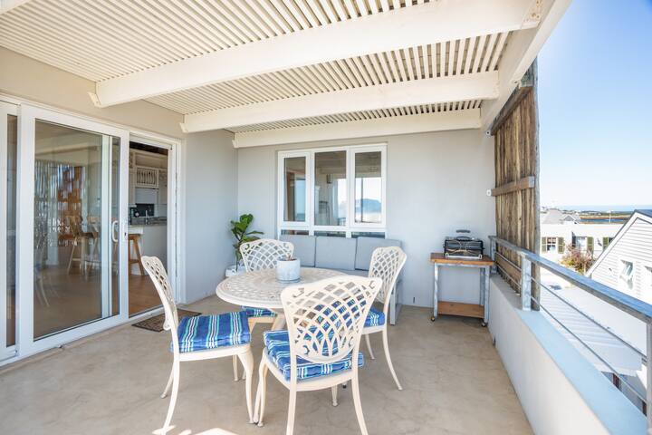 Kom Breeze Beach House, Arum Place, Kommetjie gallery image 3