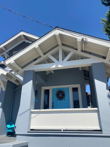 4 Bdrm Home— Island Charm, Wellness Area, Tiki Hut gallery image 2