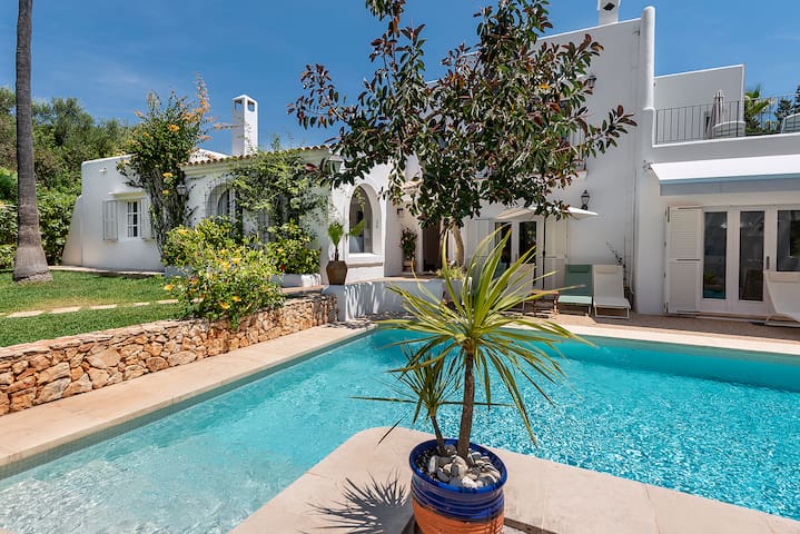 Villa Privada Cala d’Or 10 min andando de Playa!