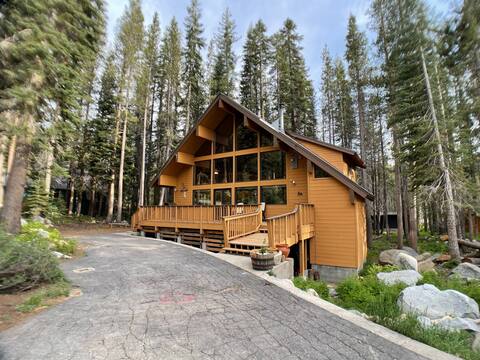 Spacious Home with High Speed Internet!