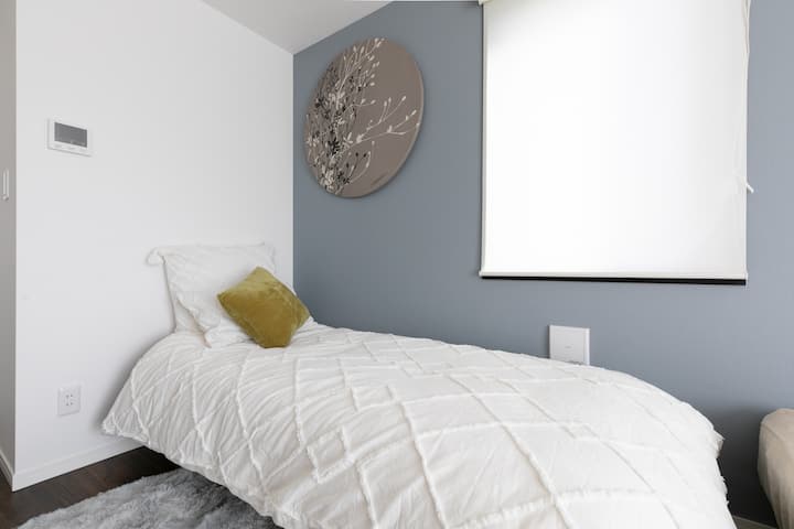 501 გასაშლელი დივანი (1 ადამიანისთვის)