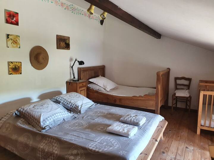 Chemin-ის გვერდითი ოთახი