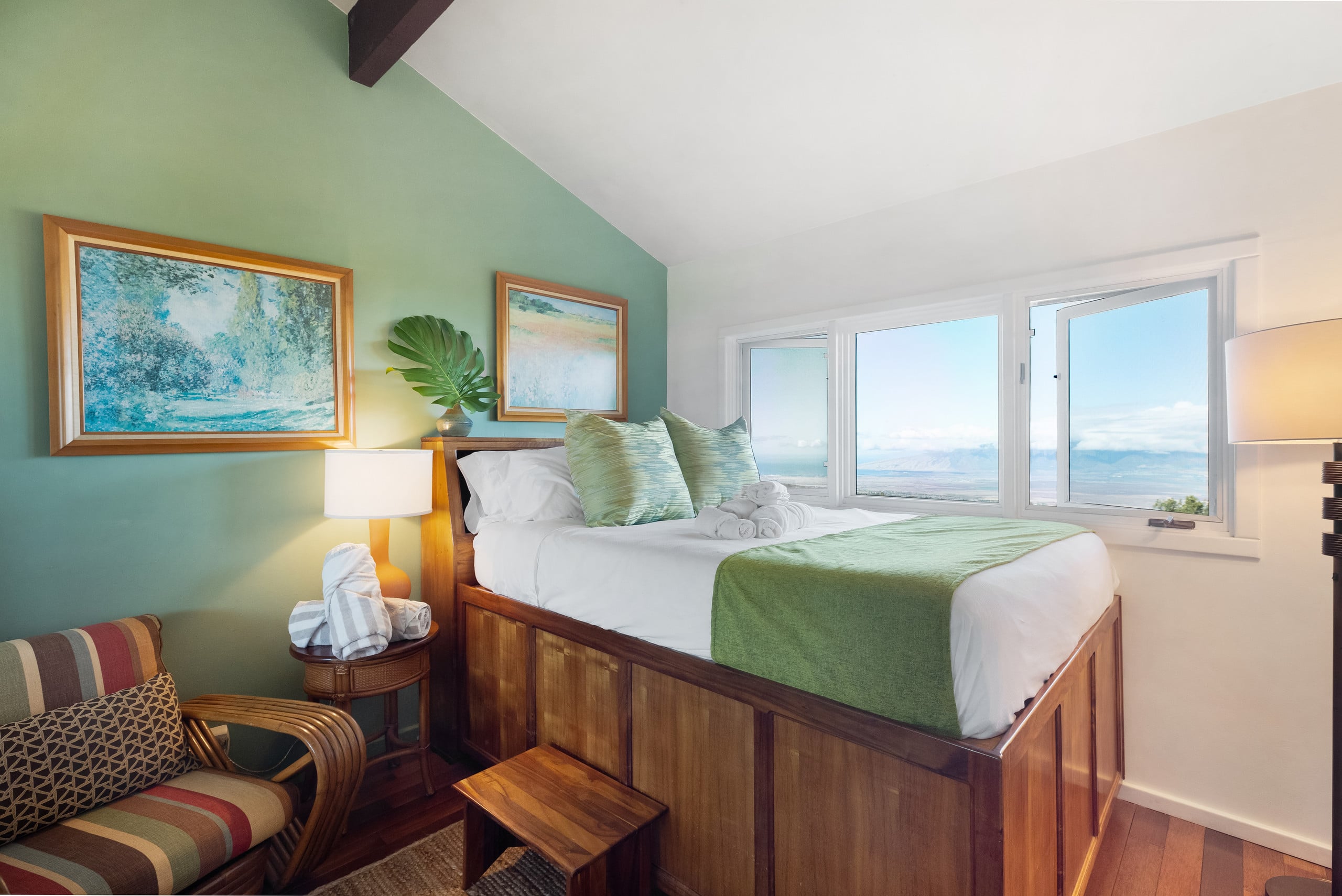 Home in Makawao · ★4.94 · 3 bedrooms · 3 beds · 2 baths - Photo 20