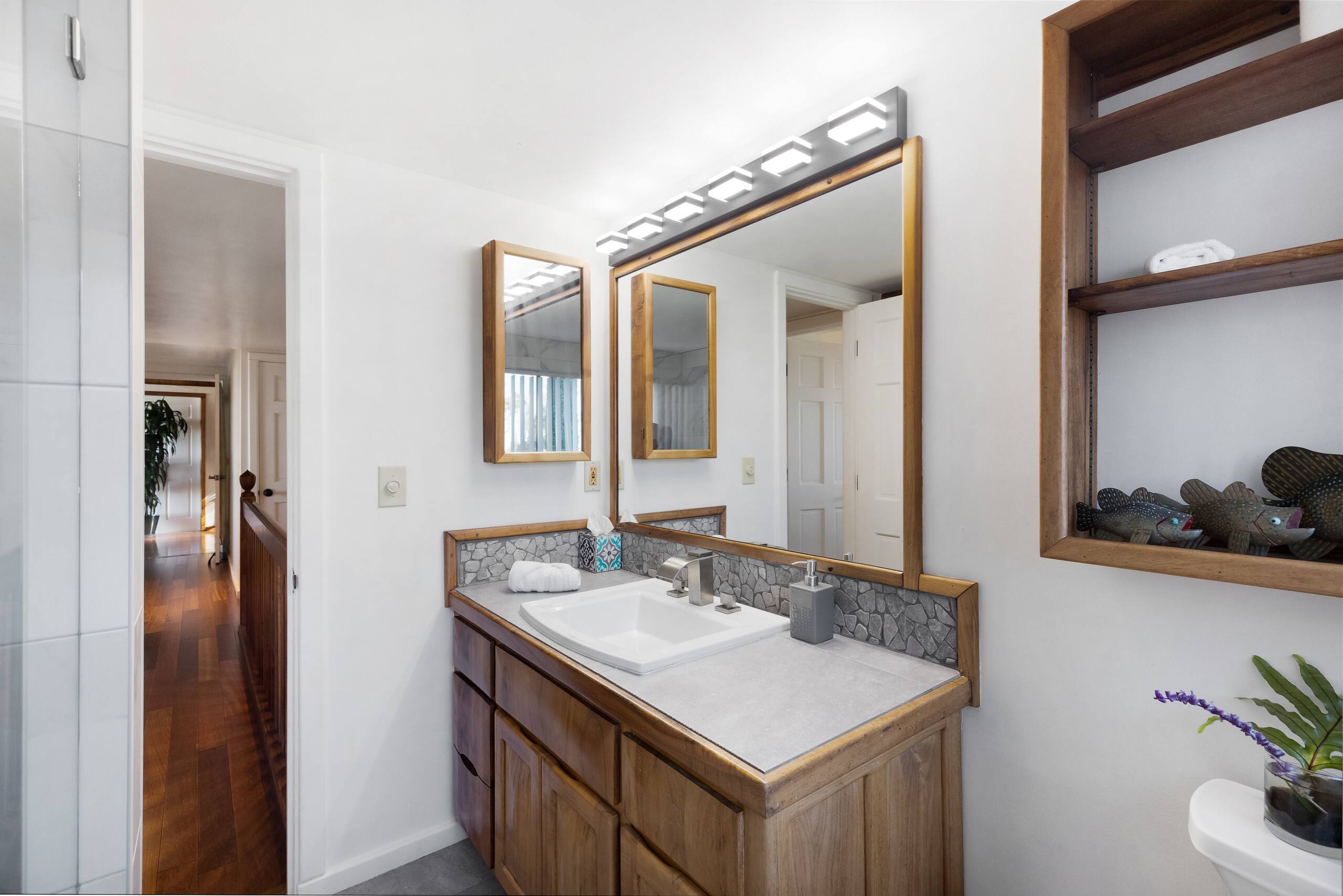 Home in Makawao · ★4.94 · 3 bedrooms · 3 beds · 2 baths - Photo 28