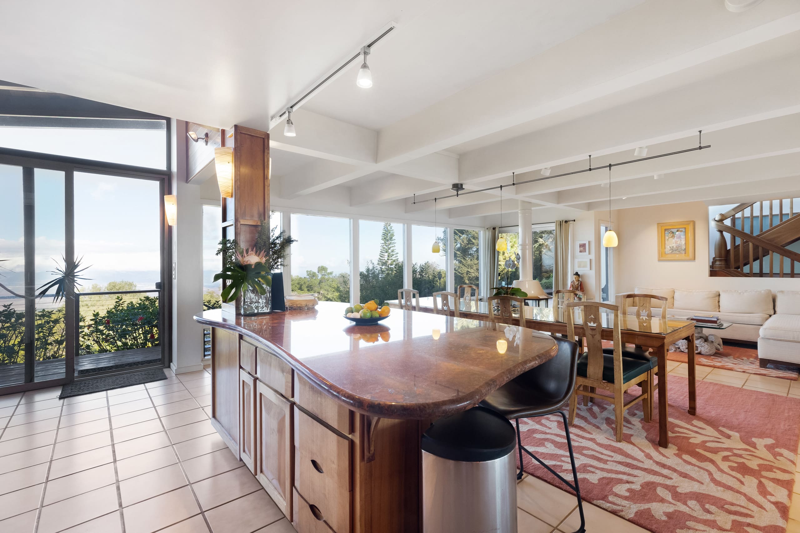 Home in Makawao · ★4.94 · 3 bedrooms · 3 beds · 2 baths - Photo 46