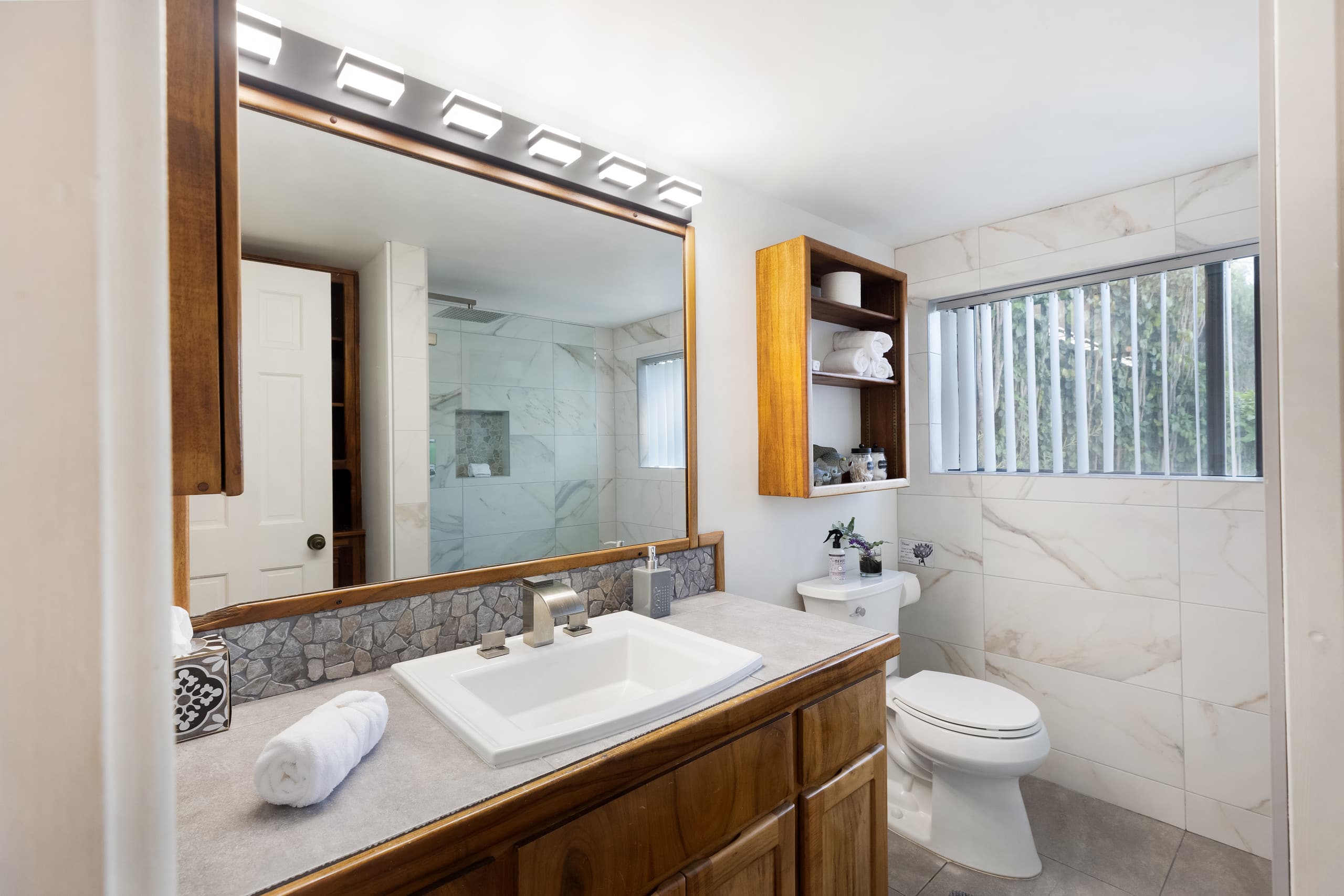 Home in Makawao · ★4.94 · 3 bedrooms · 3 beds · 2 baths - Photo 27