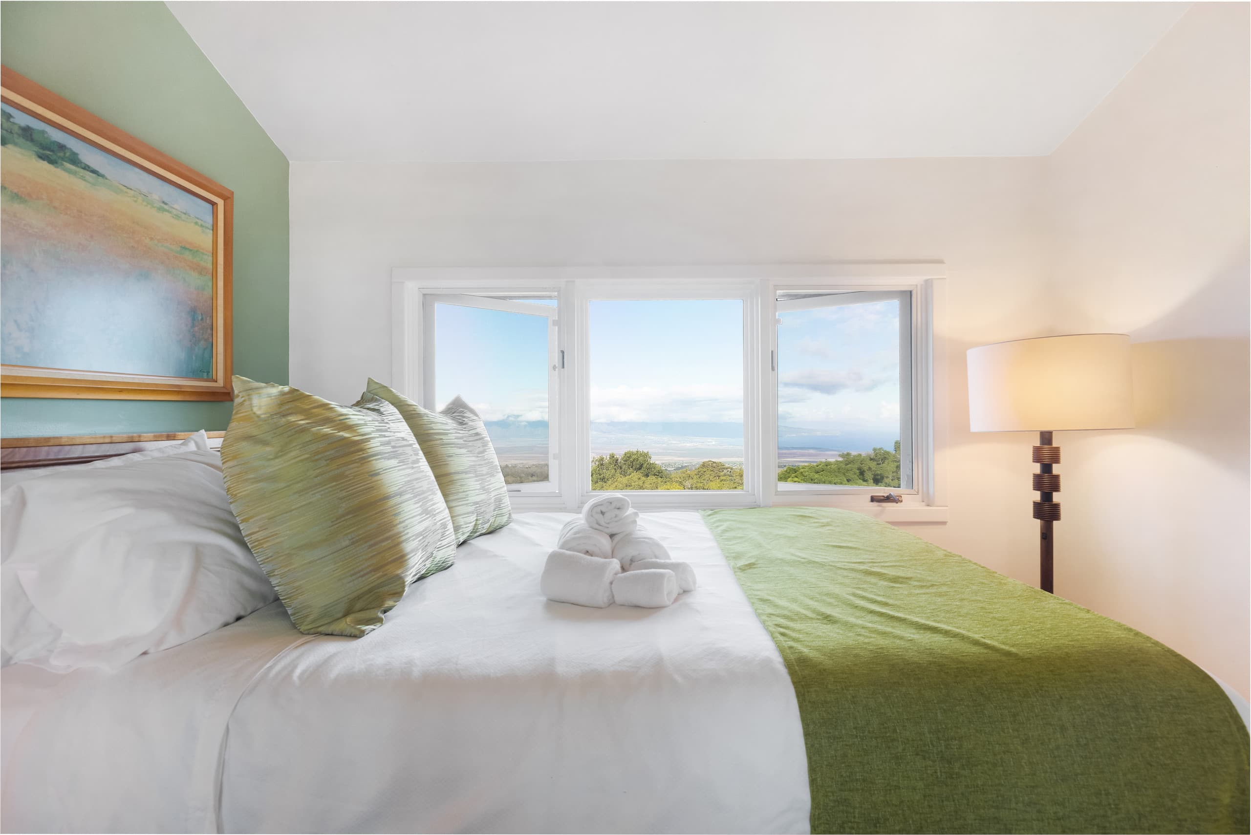 Home in Makawao · ★4.94 · 3 bedrooms · 3 beds · 2 baths - Photo 17