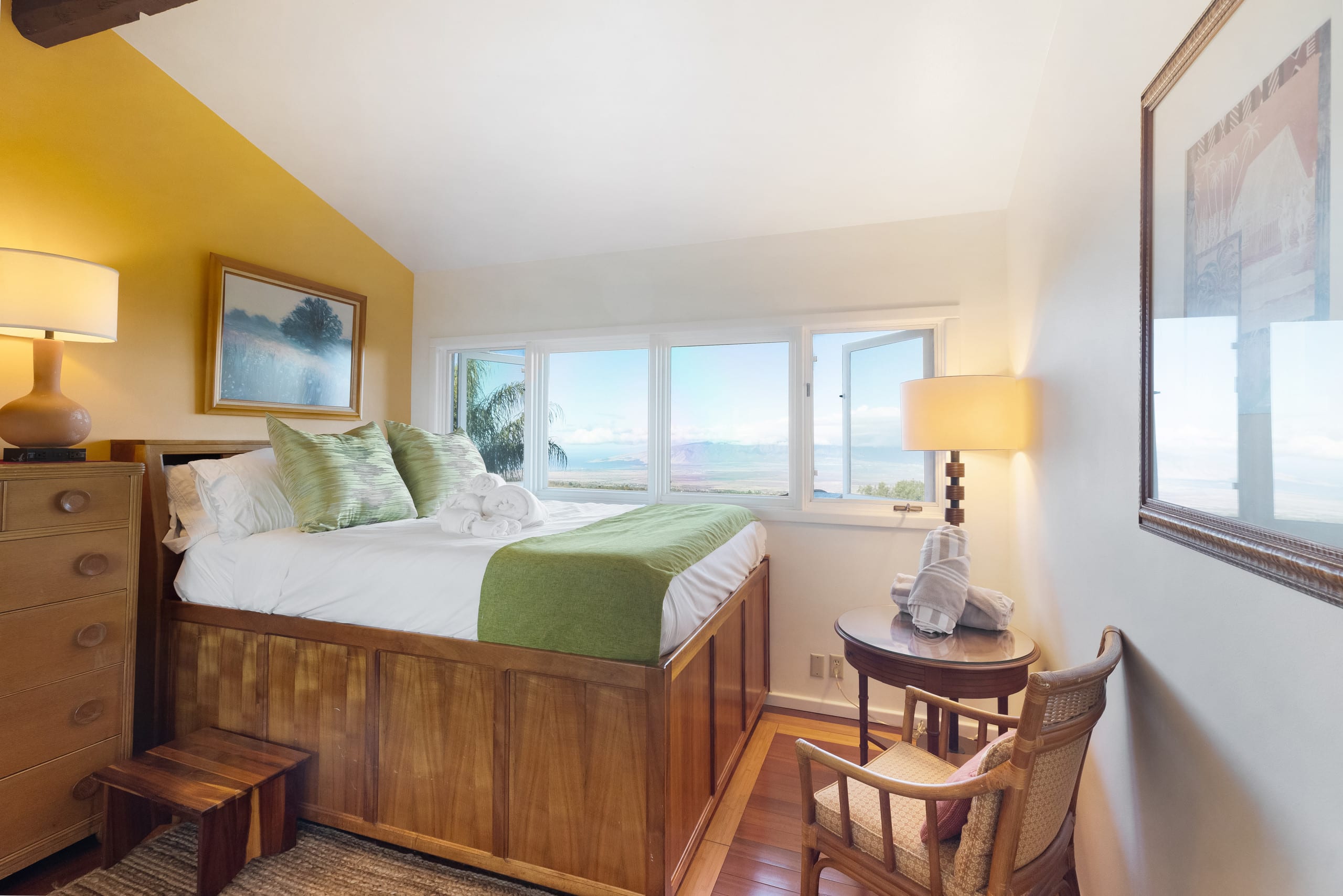 Home in Makawao · ★4.94 · 3 bedrooms · 3 beds · 2 baths - Photo 22