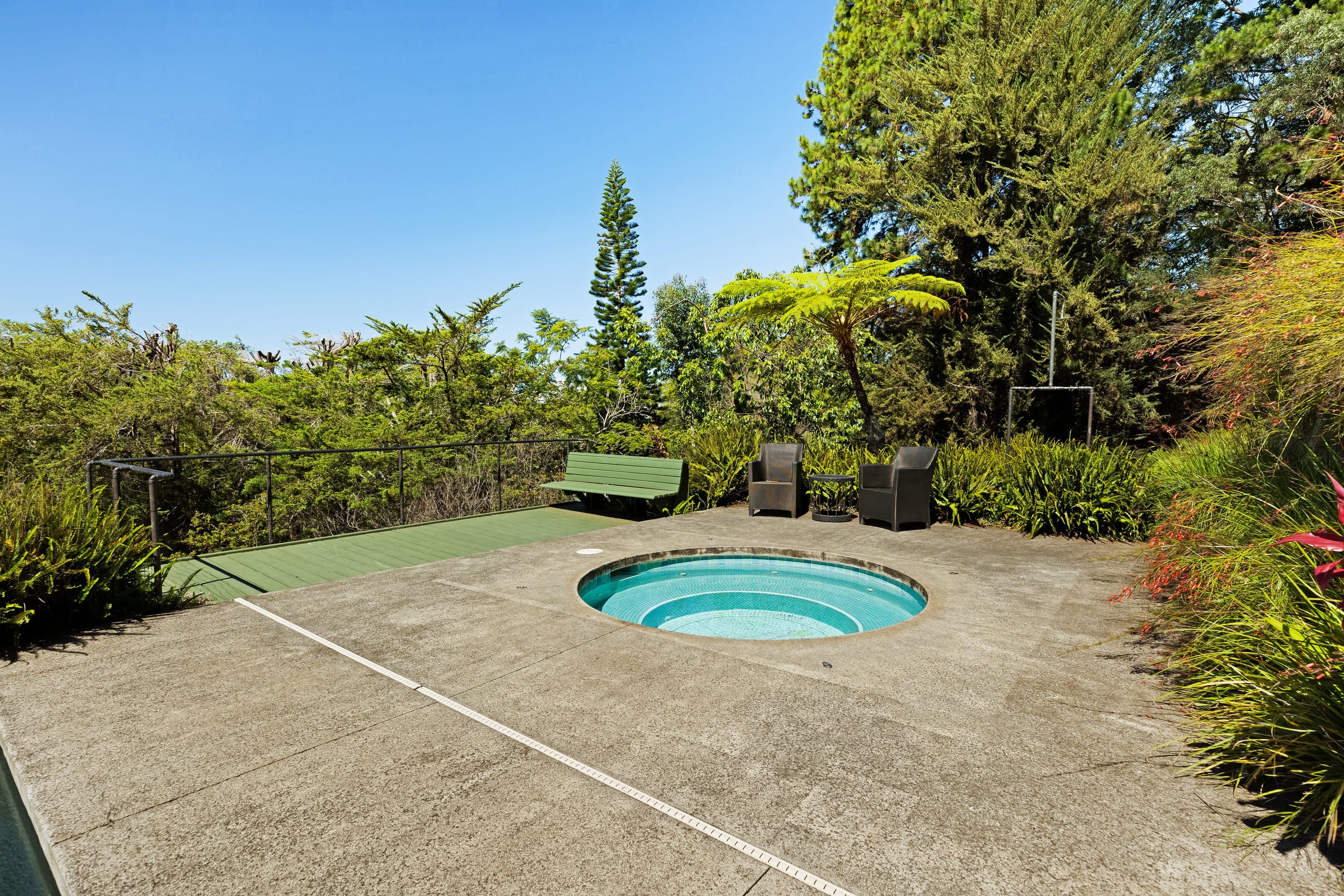 Rustic Upcountry retreat  with breathtaking views! - Photo 43
