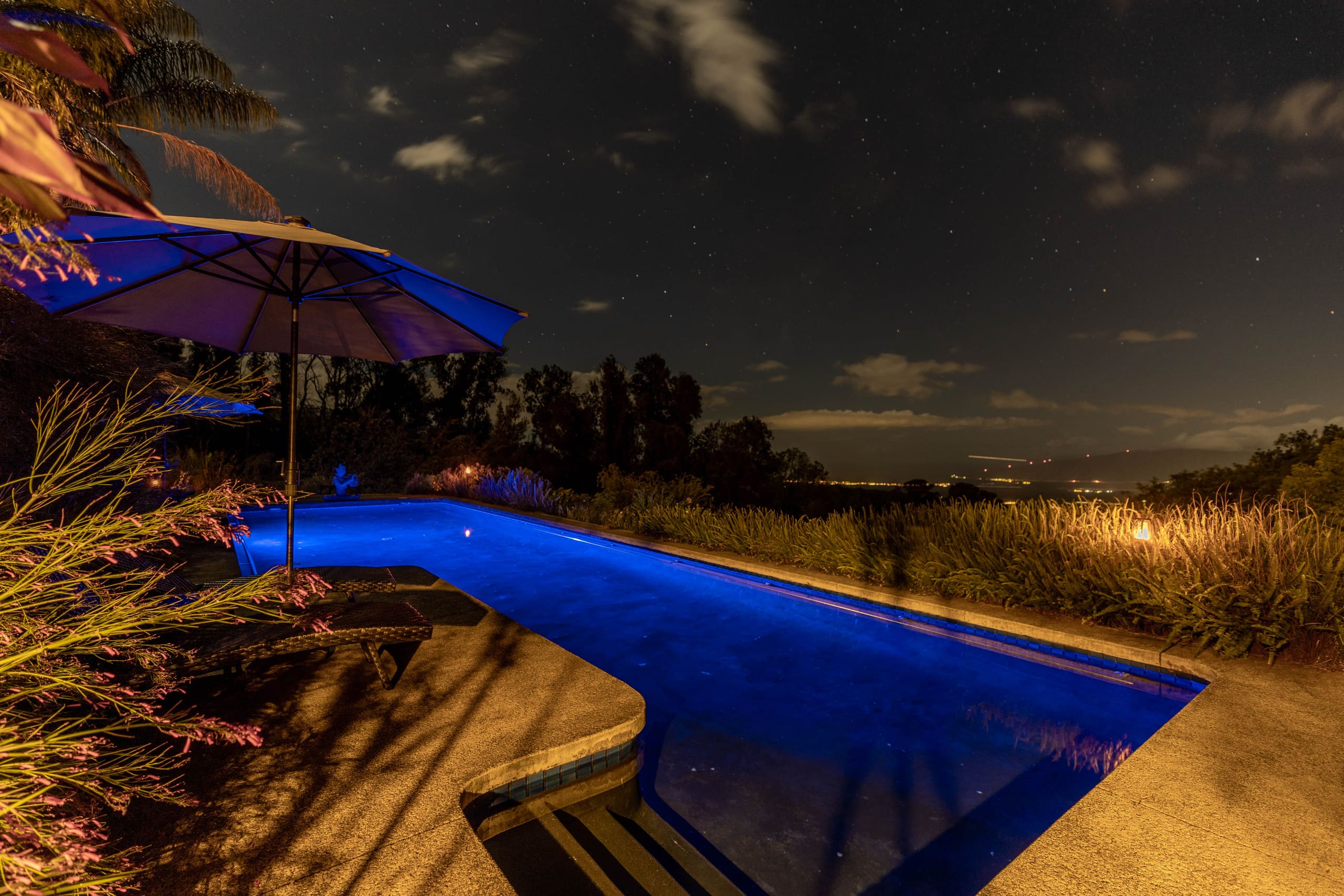 Rustic Upcountry retreat  with breathtaking views! - Photo 24