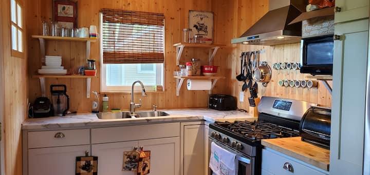 Quiet & Cozy Cabin Across From Fox Lake - フォックス・レイク, WI