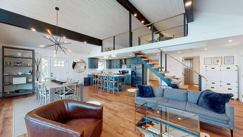 Quiet Upstate NY Waterfront Lakehouse