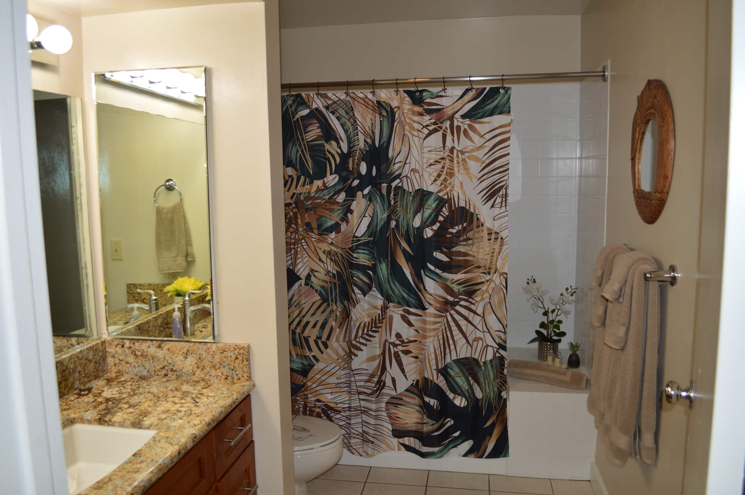 Condo in Kailua-Kona · ★4.83 · 2 bedrooms · 2 beds · 2 baths - Image 3