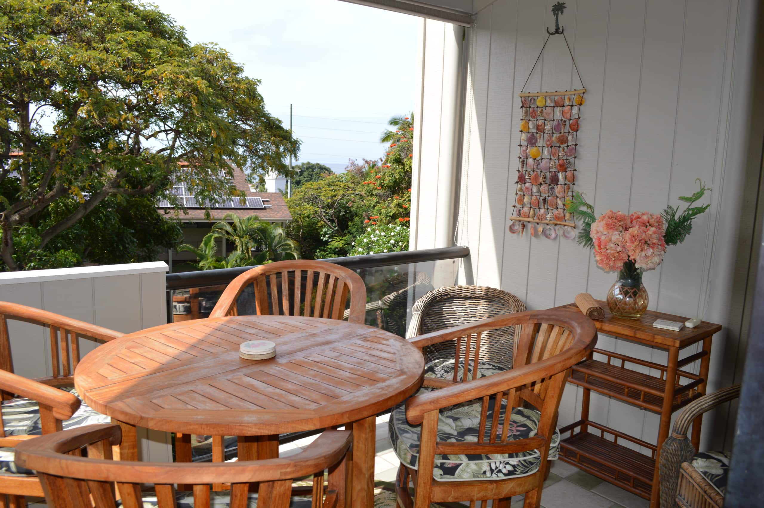 Condo in Kailua-Kona · ★4.83 · 2 bedrooms · 2 beds · 2 baths - Image 2