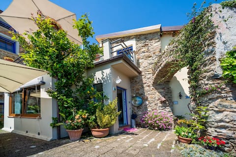 Seven Heaven,9,A/C,pool with view,terrace,barbecue