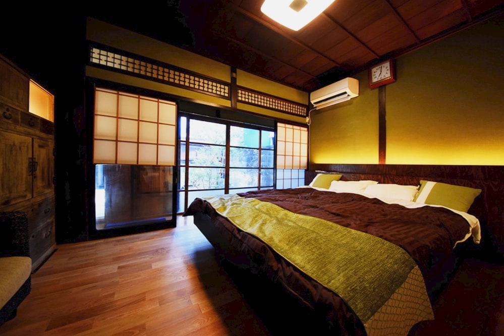 საძინებელი 1