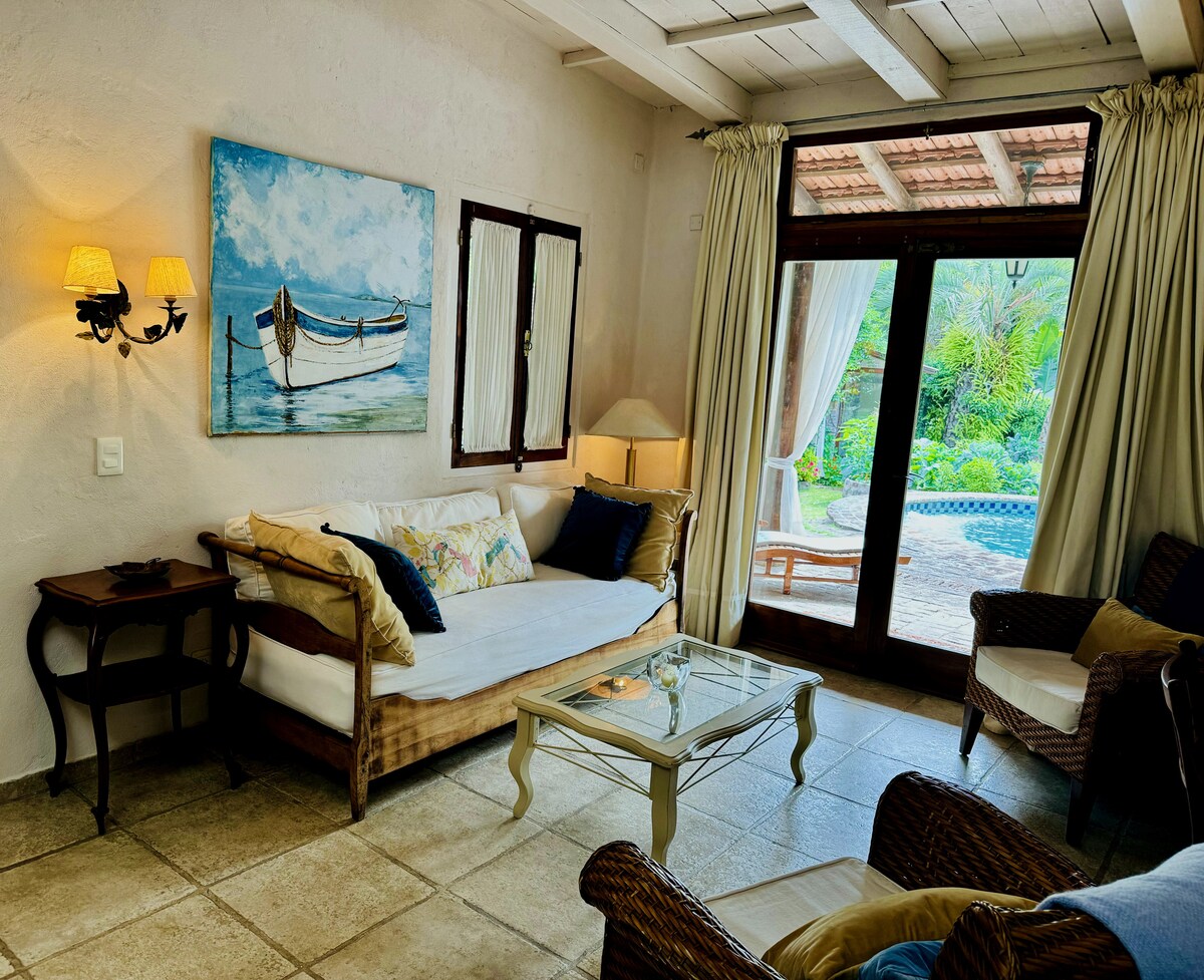 Successful Airbnb property: Private Cottage w/pool Close to Golf and Beach in San Rafael El Placer