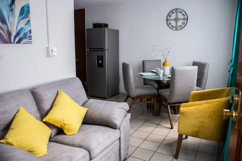 Successful Airbnb property: (2) Modern Apartment - Downtown in Centro Histórico