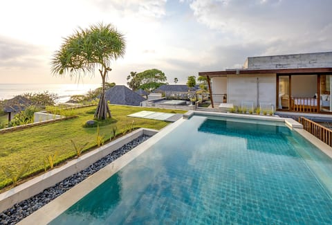 Beachfront 3BR Villa in Seminyak with Breakfast