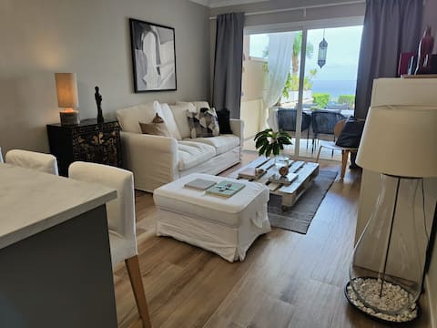 Top performing Airbnb: Heated Pool and Ocean View in Puerto De La Cruz