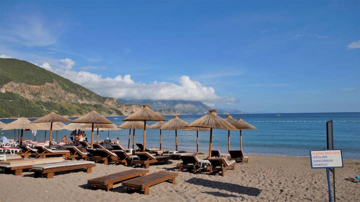 Visnjeva Vacation Rentals & Homes - Montenegro | Airbnb