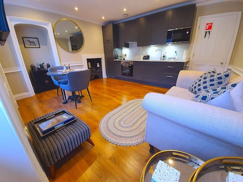 Stunning Bath Milsom St Apartment - Centre of City
