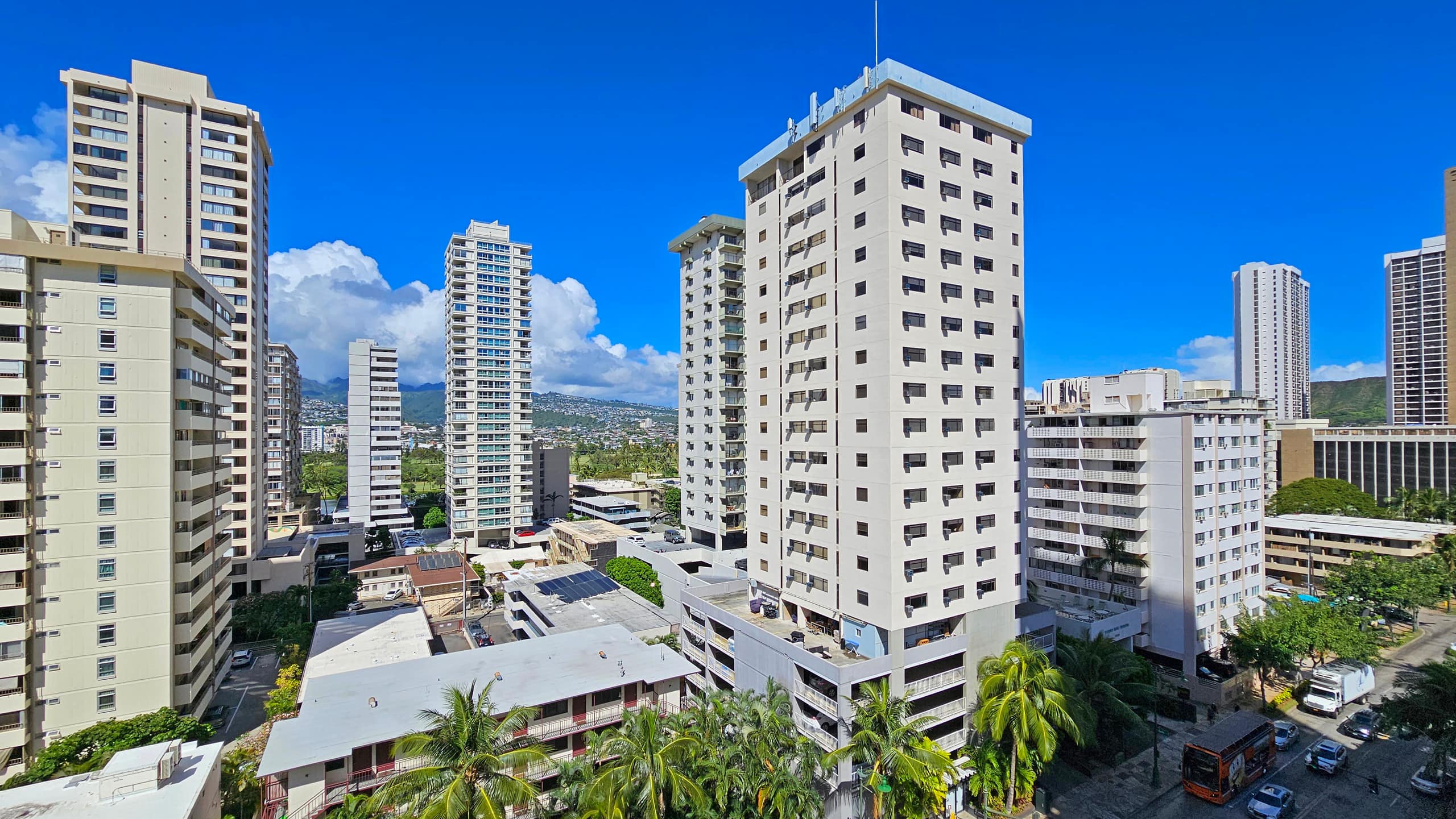 Condo in Honolulu · ★4.93 · 1 bedroom · 1 bed · 1 private bath - Image 17