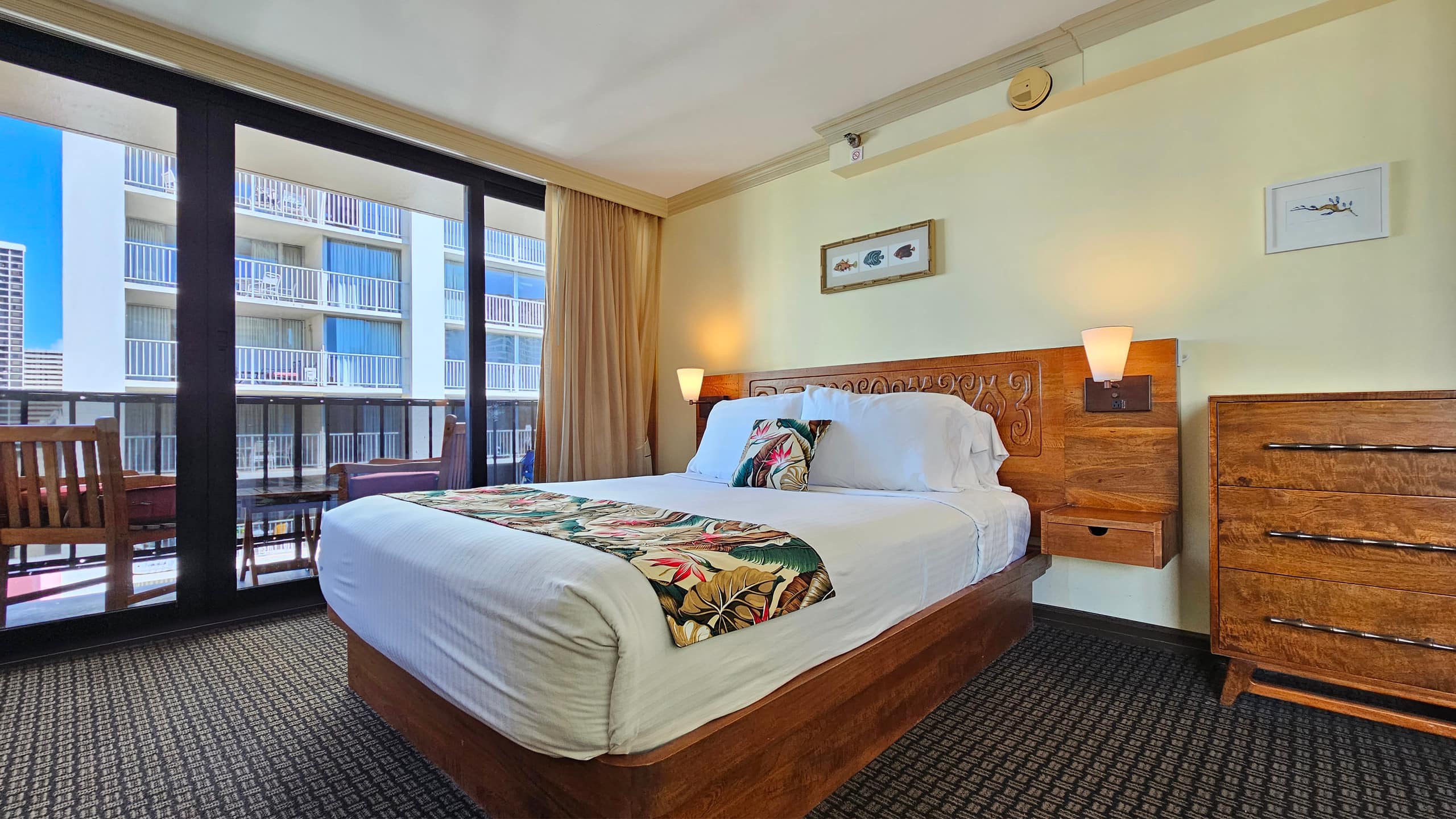 Condo in Honolulu · ★4.93 · 1 bedroom · 1 bed · 1 private bath - Image 1