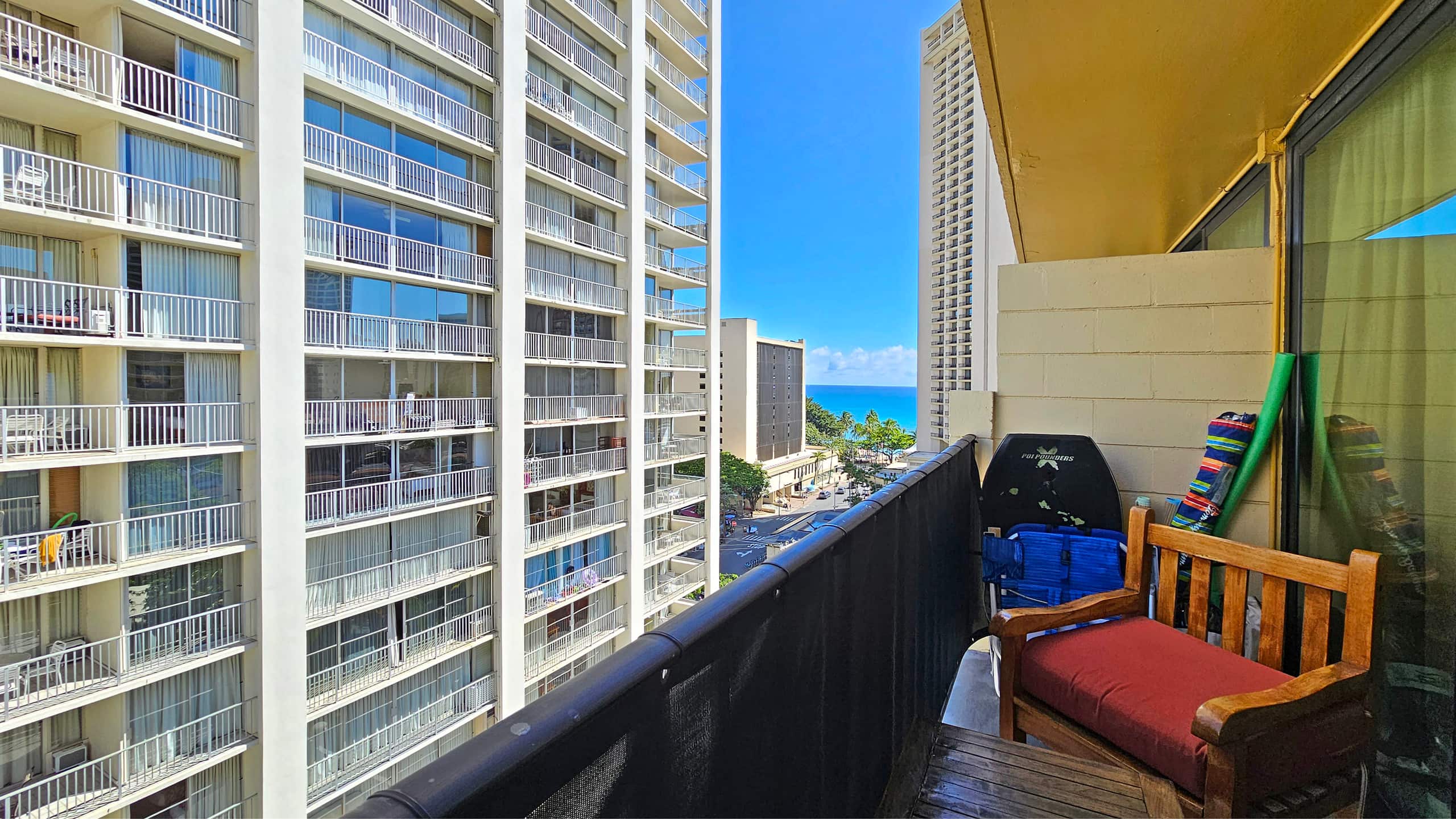 Condo in Honolulu · ★4.93 · 1 bedroom · 1 bed · 1 private bath - Image 15