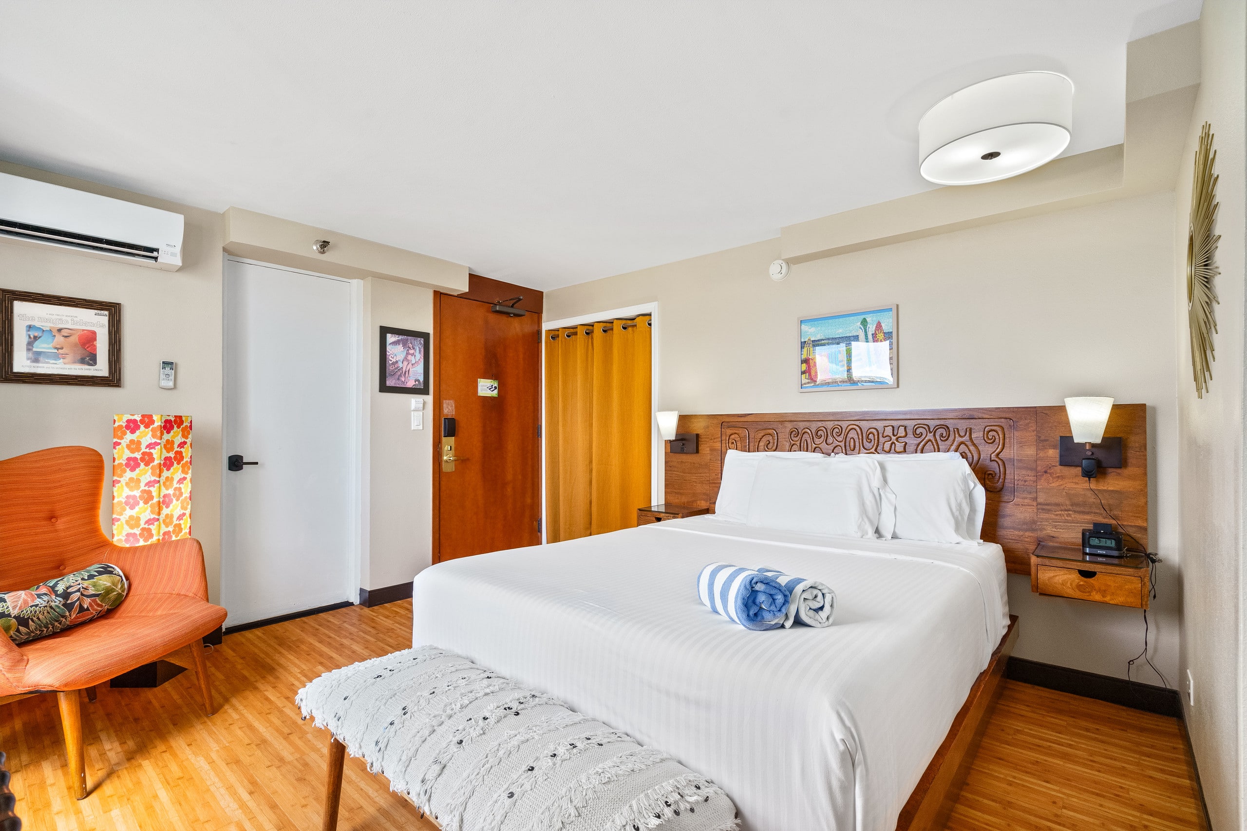 Condo in Honolulu · ★4.61 · Studio · 1 bed · 1 private bath - Image 17