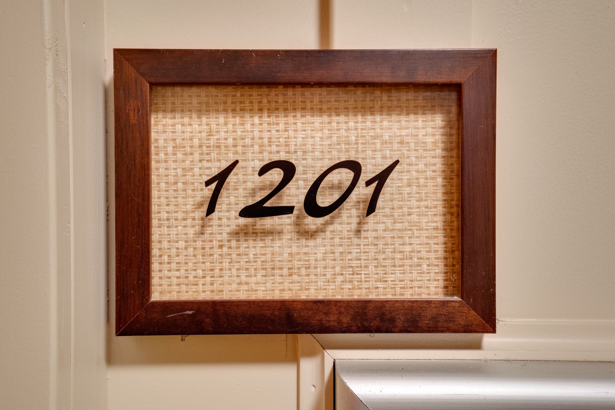 Condo in Honolulu · ★4.61 · Studio · 1 bed · 1 private bath - Image 21
