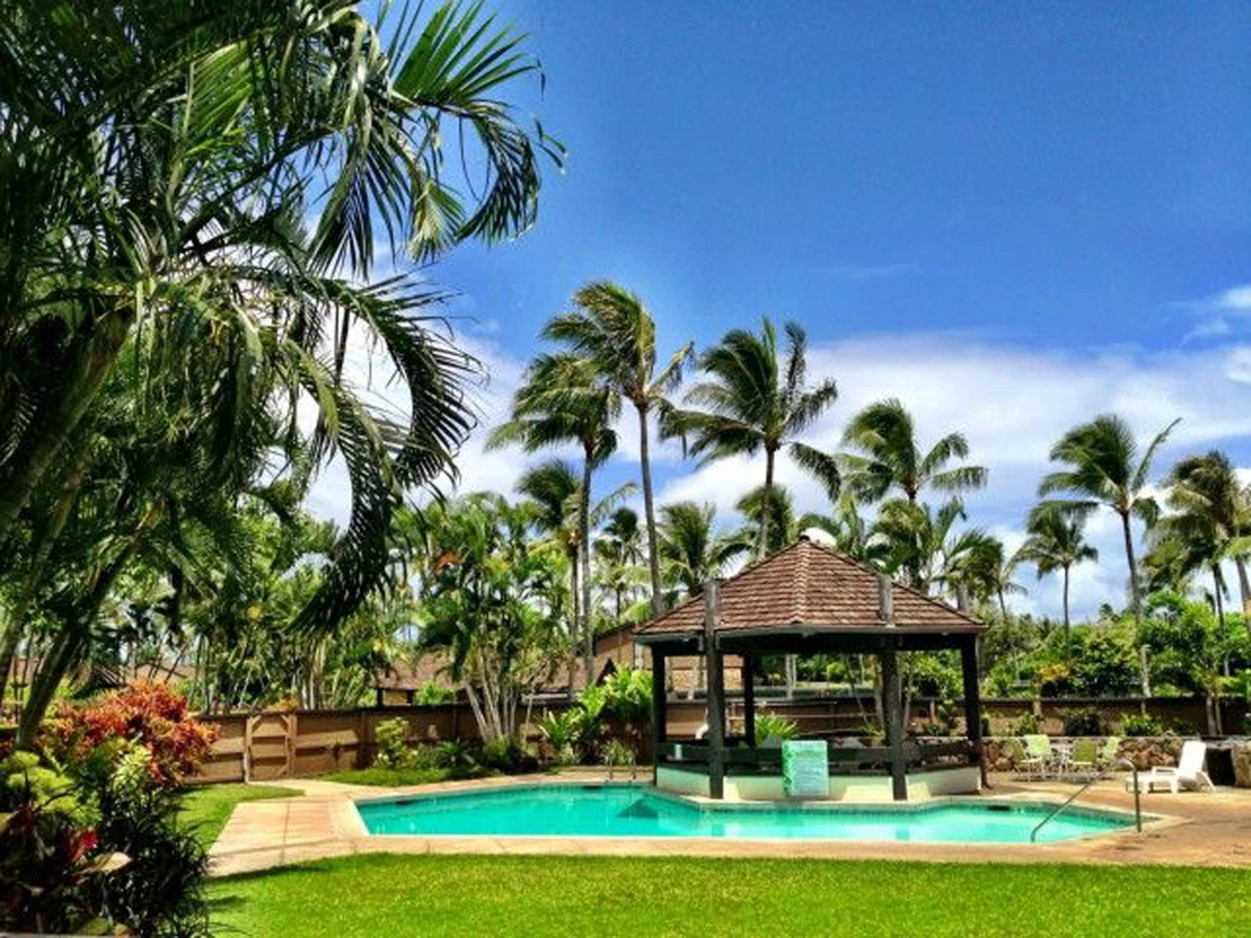 Condo in Kahuku · ★4.39 · 1 bedroom · 2 beds · 1 private bath - Image 2