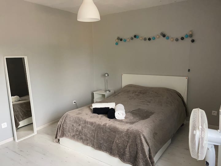 3. spavaća soba – 1. kat – 20 m² – bračni krevet