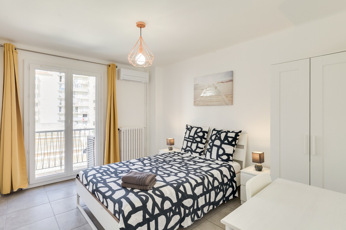 Bedroom 3 two seater 