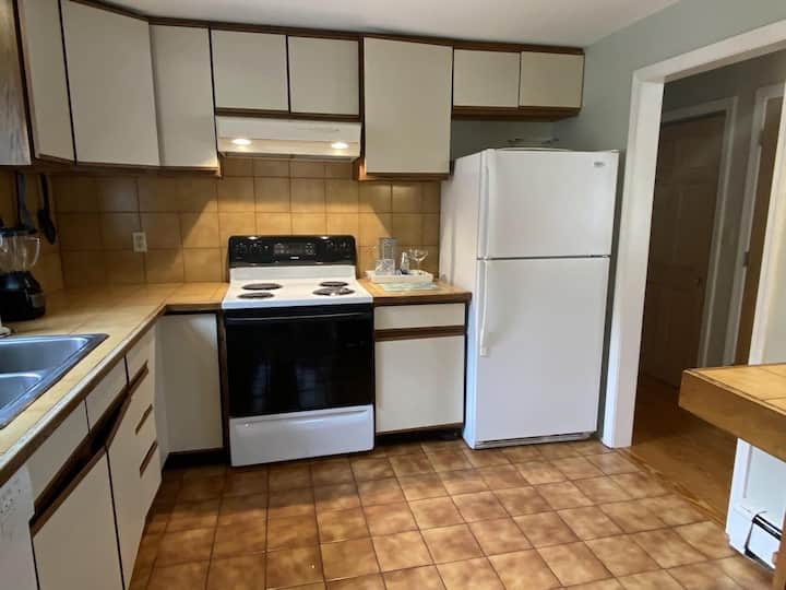 Cape Cod Escape Haustierfreundlich - Airbnb