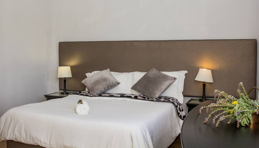 Seagul 4 sleeper , Kingfisher Hollow Guest House gallery image 2