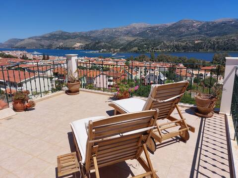Nefeli seaview apartment with fantastic view patio