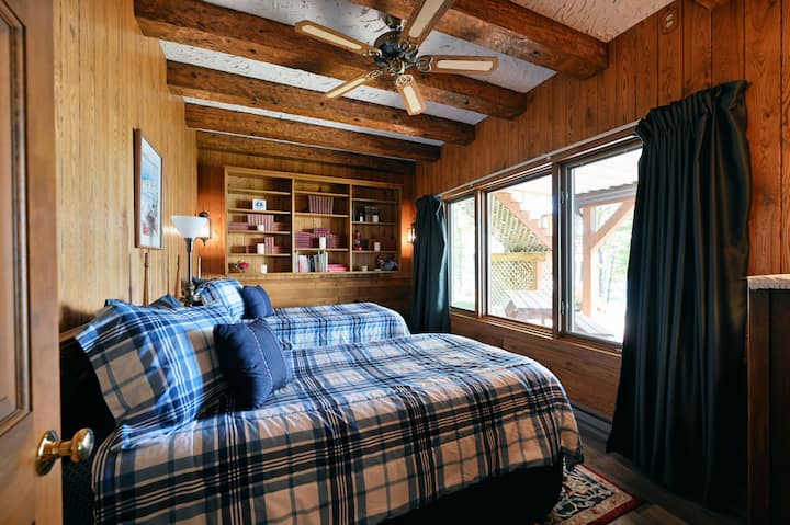Twin bedroom with views of Lake Superior