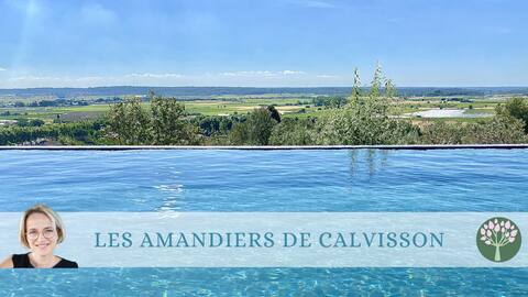 Exceptional pool for 17 people - 7 bedrooms